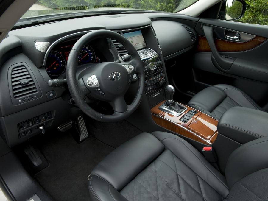  Infiniti FX50 S 2008 года  (фото 33 из 52)